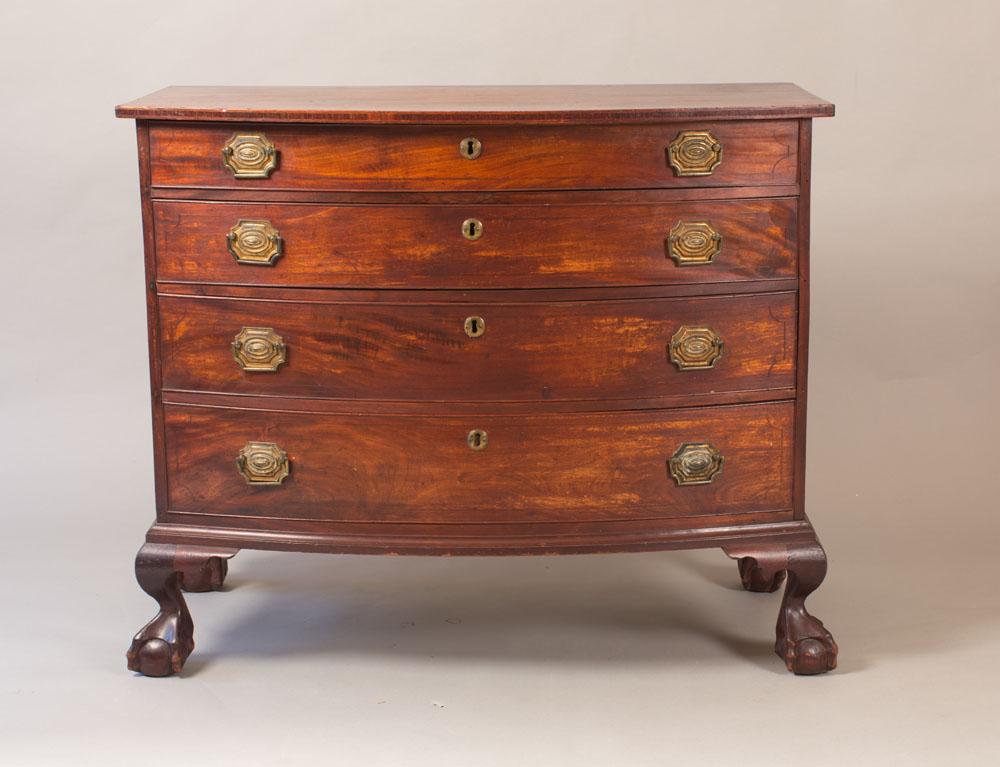 A very fine Federal bowfront chest made of mahogany