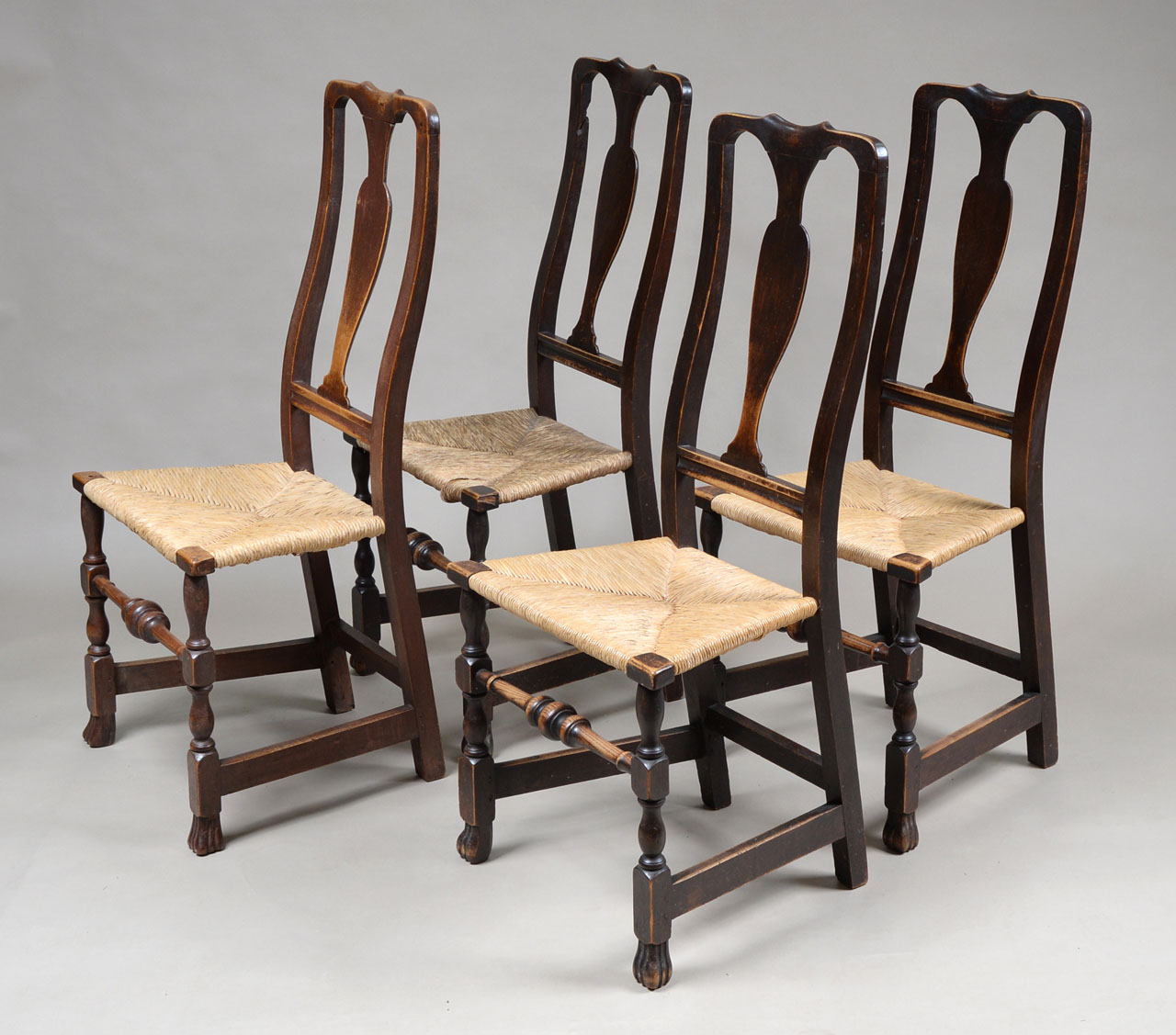 A set of four country Queen Anne sidechairs