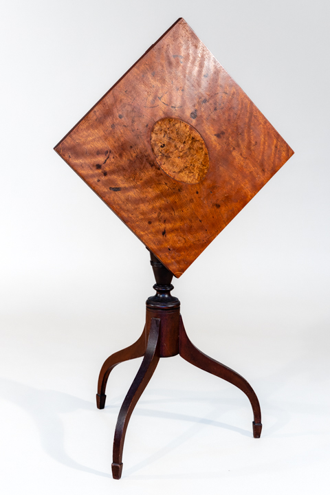 A country Federal period candlestand